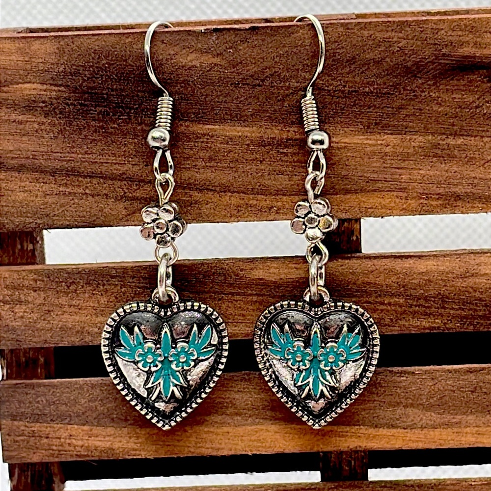 Silver artist made earrings flower earrings Mother’s Day gifts
